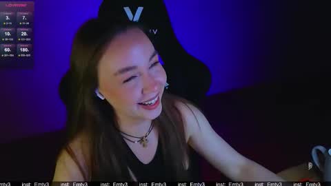 Emili online show from March 8, 2026, 4:00 pm