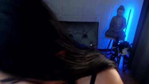 Snapshot of emili_evans_ chatting on December 11, 2024, 6:36 am POWERFULL GODDESS EMILI online show from December 11, 2024, 6:36 am