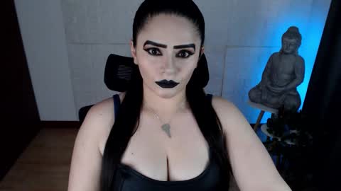 Snapshot of emili_evans_ chatting on October 17, 2025, 3:14 pm POWERFULL GODDESS EMILI online show from October 17, 2025, 3:14 pm