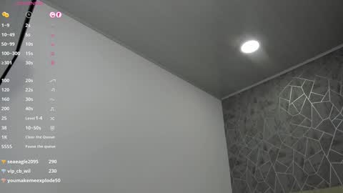 Emili Lenus online show from February 7, 2025, 2:26 pm