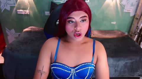 Emili roux online show from January 14, 2025, 12:35 pm