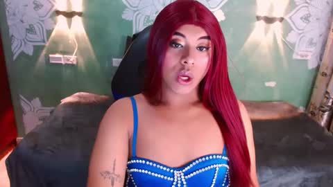 Emili roux online show from January 14, 2025, 3:36 pm