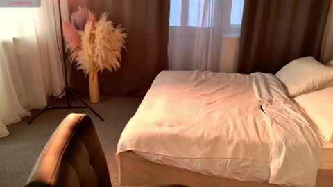 Snapshot of emilia_dream chatting on September 11, 2025, 3:12 pm emilia_dream online show from September 11, 2025, 3:12 pm