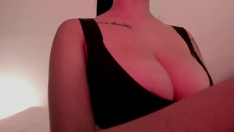Emilia Big Boobs online show from January 28, 2025, 4:19 pm