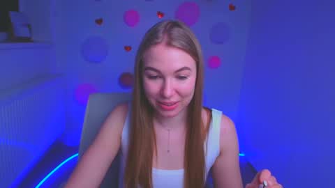 Emilia online show from March 3, 2025, 3:09 pm
