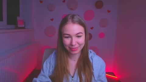 Emilia online show from March 4, 2025, 6:04 am