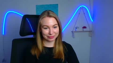 Emilia online show from April 28, 2026, 5:34 am