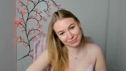 Emilia online show from May 6, 2026, 5:46 am