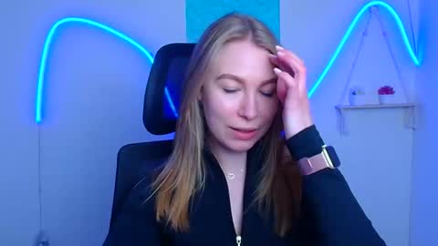 Emilia online show from May 11, 2026, 5:24 am
