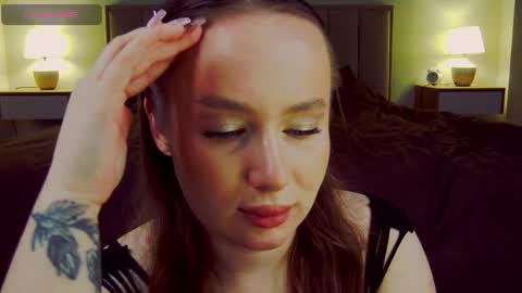 emilia noah online show from October 3, 2025, 3:58 am