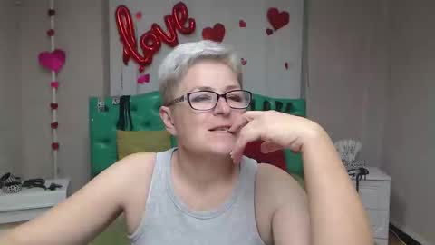 EmiliaGree online show from October 18, 2025, 6:26 am