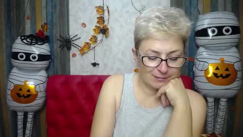 Snapshot of emiliagree chatting on November 5, 2025, 6:52 pm EmiliaGree online show from November 5, 2025, 6:52 pm