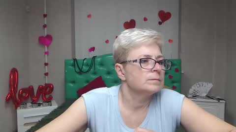 Snapshot of emiliagree chatting on November 24, 2025, 6:51 pm EmiliaGree online show from November 24, 2025, 6:51 pm