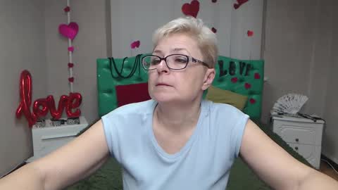 Snapshot of emiliagree chatting on November 25, 2025, 7:03 pm EmiliaGree online show from November 25, 2025, 7:03 pm