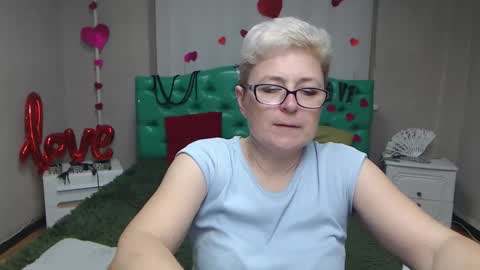 Snapshot of emiliagree chatting on November 26, 2025, 6:42 pm EmiliaGree online show from November 26, 2025, 6:42 pm