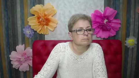 Snapshot of emiliagree chatting on May 28, 2026, 6:27 pm EmiliaGree online show from May 28, 2026, 6:27 pm