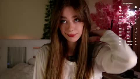 Snapshot of emiliaheather chatting on May 24, 2026, 12:15 am Tessa online show from May 24, 2026, 12:15 am