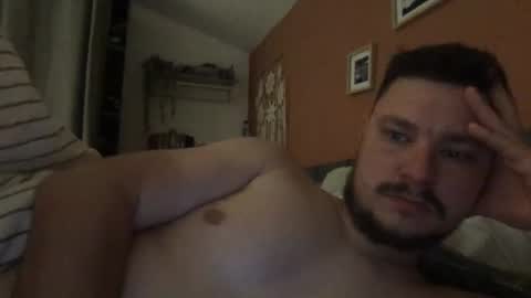 emiliano1256 online show from April 21, 2026, 3:02 am