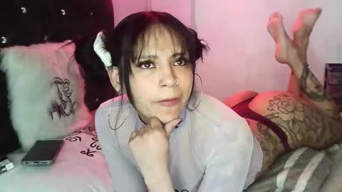 emiliejoy online show from March 31, 2026, 5:08 am