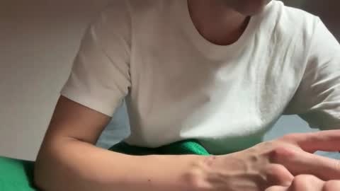 Emilio2704 online show from November 16, 2025, 1:44 am