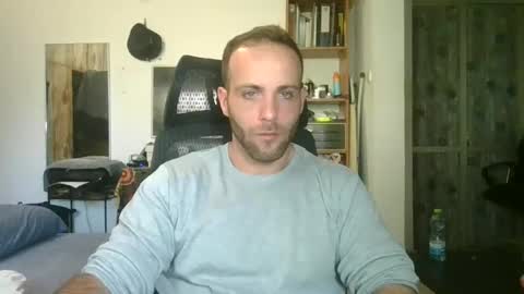 EmilioZem8 online show from December 13, 2024, 9:35 am