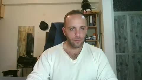 EmilioZem8 online show from December 28, 2024, 7:44 am