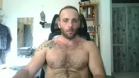 EmilioZem8 online show from September 12, 2025, 2:06 pm