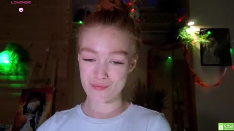 Emi  online show from November 9, 2025, 6:06 pm