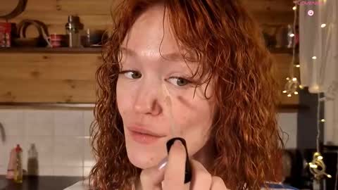 Snapshot of emiliyafox chatting on February 28, 2026, 1:28 am Emi online show from February 28, 2026, 1:28 am