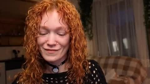 Snapshot of emiliyafox chatting on March 12, 2026, 2:50 am Emi online show from March 12, 2026, 2:50 am