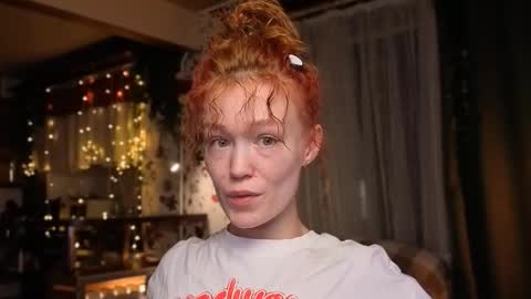 Snapshot of emiliyafox chatting on March 13, 2026, 1:45 am Emi online show from March 13, 2026, 1:45 am