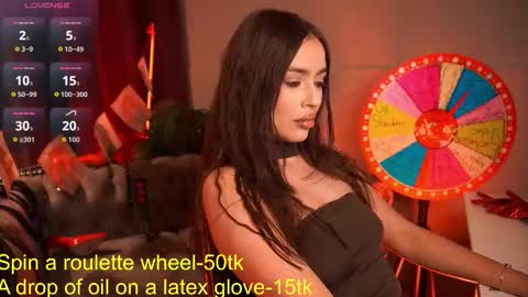 Snapshot of emiliyaroude chatting on September 29, 2025, 12:32 pm Emiliya online show from September 29, 2025, 12:32 pm