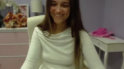 Emilly online show from January 16, 2025, 7:38 am