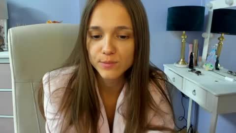 Emilly online show from June 9, 2026, 6:58 am