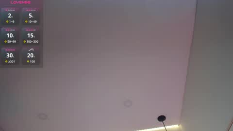 emilly_mell online show from June 19, 2026, 12:31 pm