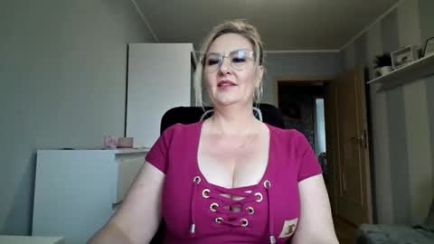 EmillyLove online show from March 14, 2026, 2:55 pm