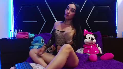 Snapshot of emillystonex chatting on December 13, 2024, 2:16 pm emillystonex online show from December 13, 2024, 2:16 pm