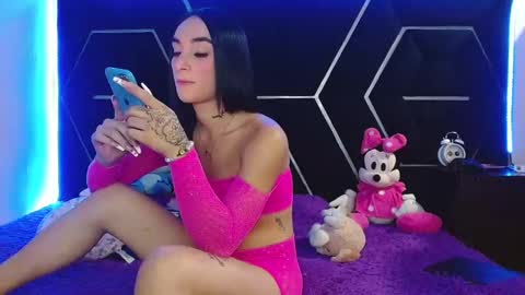 Snapshot of emillystonex chatting on January 15, 2025, 4:54 pm emillystonex online show from January 15, 2025, 4:54 pm