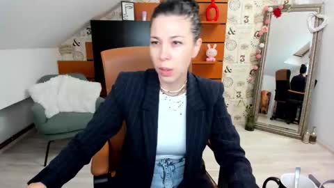 EmillyTaylor online show from September 17, 2025, 2:46 am