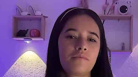 Emily online show from December 17, 2025, 10:10 am