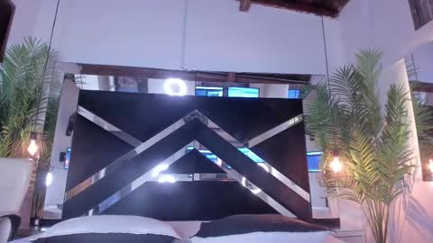 Snapshot of emily18__ chatting on October 11, 2025, 10:47 am Emily online show from October 11, 2025, 10:47 am