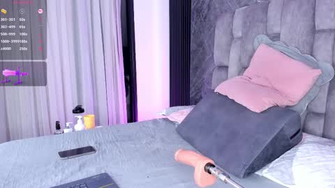 Snapshot of emily___fox chatting on September 29, 2025, 11:59 am Emily online show from September 29, 2025, 11:59 am