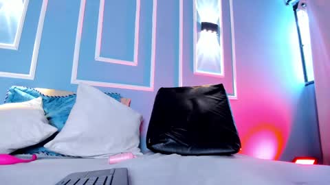 Emily online show from March 6, 2025, 3:13 pm