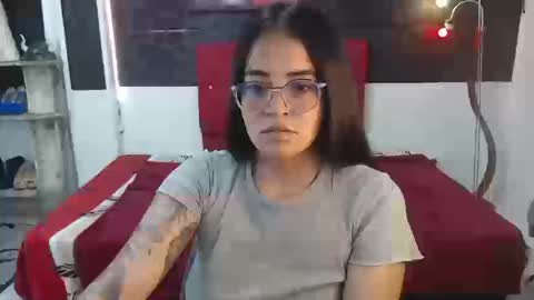emily_bazan online show from September 10, 2025, 9:48 pm
