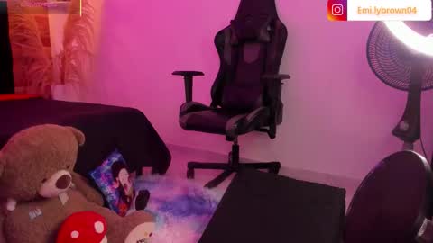 emily_brown04 online show from February 10, 2026, 12:20 pm