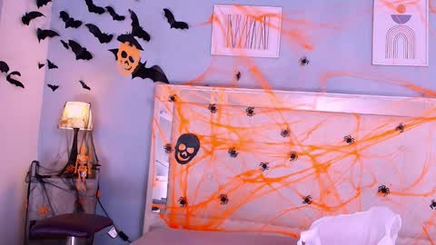 Snapshot of emily_castillo1_ chatting on October 31, 2025, 5:08 am emily_castillo1_ online show from October 31, 2025, 5:08 am