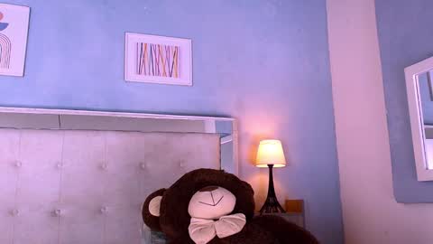 emily_castillo1_ online show from December 21, 2025, 5:03 am