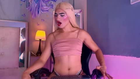 emily_castillo1_ online show from June 4, 2026, 5:57 am