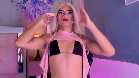 emily_castillo1_ online show from June 9, 2026, 5:30 am