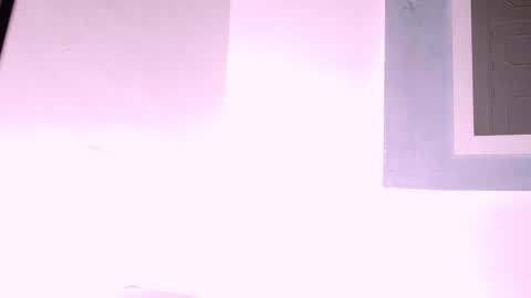Snapshot of emily_castillo_1 chatting on September 14, 2025, 4:00 am emily_castillo_1 online show from September 14, 2025, 4:00 am